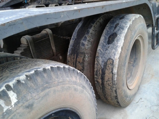 รถอีซูซุ 10 ล้อ หัวลาก FXZ 240 แรงม้า. ปี 38.  ( ขายแม่ , ลูก. )     สนใจติดต่อ  081 - 6079515