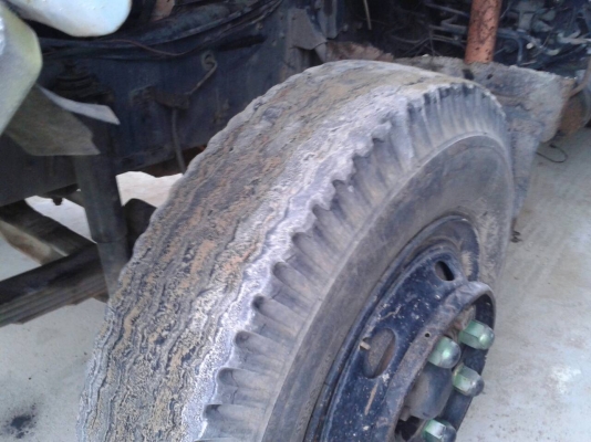 รถอีซูซุ 10 ล้อ หัวลาก FXZ 240 แรงม้า. ปี 38.  ( ขายแม่ , ลูก. )     สนใจติดต่อ  081 - 6079515