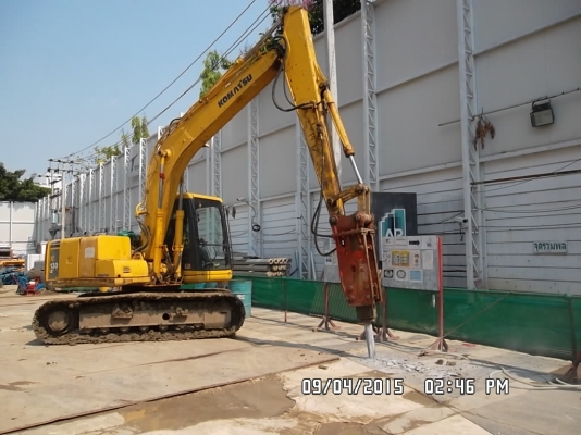 ขาย  komtszu  Pc 130-6