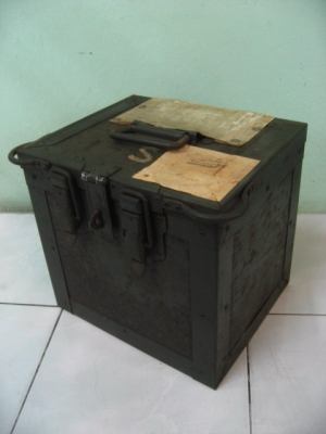 หินเจียรมือหมุนโบราณ สภาพ NOS ยี่ห้อ IXION