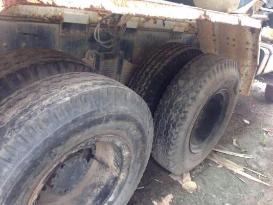 รถอีซูซุ  10  ล้อ โม่ปูน FXZ  270 แรงม้า. ปี 48  ( ยูโรทู. )    สนใจติดต่อ  081 - 6079515