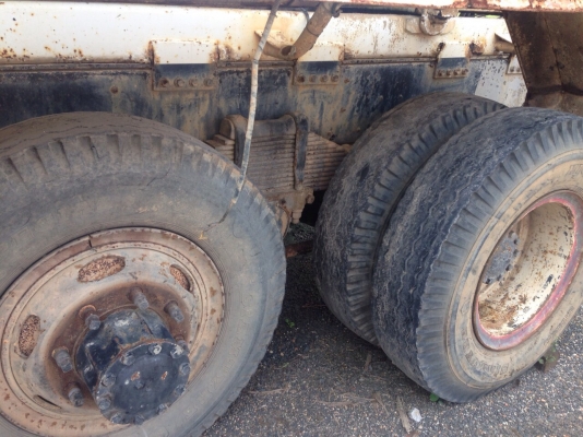 รถอีซูซุ  10  ล้อ โม่ปูน FXZ  270 แรงม้า. ปี 48  ( ยูโรทู. )    สนใจติดต่อ  081 - 6079515