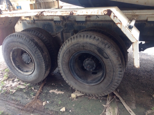 รถอีซูซุ  10  ล้อ โม่ปูน FXZ  270 แรงม้า. ปี 48  ( ยูโรทู. )    สนใจติดต่อ  081 - 6079515