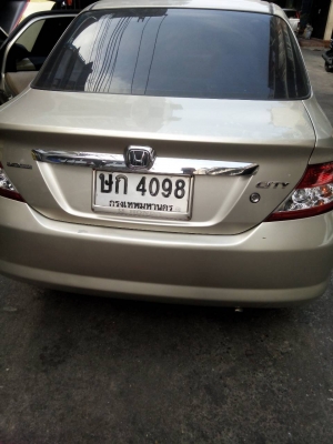 Honda City ปี 2003 รถบ้านเดิมๆ เครื่อง 1500 เกียร์ออโต้ สภาพดี สีสวย เครื่องดี แอร์เย็น เช็คศูนย์ตลอด ไม่เคยดมแก๊ส เอกสารครับพร้อมโอน สนใจคุยกันครับ