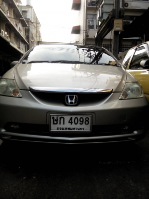 Honda City ปี 2003 รถบ้านเดิมๆ เครื่อง 1500 เกียร์ออโต้ สภาพดี สีสวย เครื่องดี แอร์เย็น เช็คศูนย์ตลอด ไม่เคยดมแก๊ส เอกสารครับพร้อมโอน สนใจคุยกันครับ