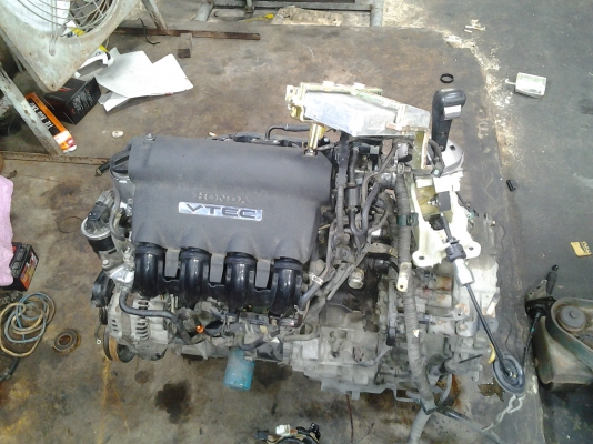 jazz gd vtecปี06 เครื่องพร้อมเกียร์ คันเกียร์ กล่องและสายไฟ