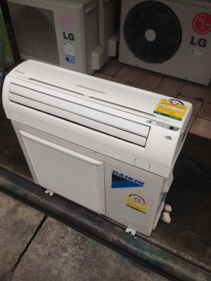 **** ขายแอร์ DAIKIN 12500 BTU สภาพสวย ****