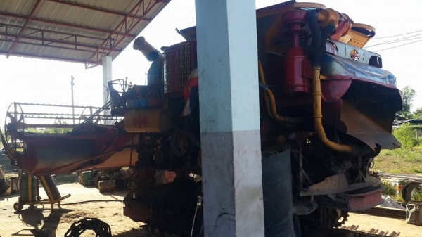 ขายรถเกี่ยวข้าวศักดิ์พัฒนา230โบว์ อัดโซ่ใหม่ เช็คพร้อมลงงาน ตัวเดิน10 ปั๊ม22 พร้อมดูรถหน้างาน