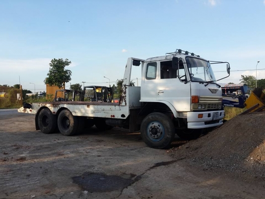 รถสิบล้อ หางเป็ด NISSAN UD CW41M ENGINE HINO HO7C แบบสองเพลา พร้อมใช้งาน ทะเบียนครบ.