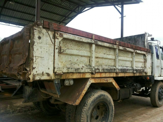 ขายรถบรรทุก 6 ล้อดัมพ์ ISUZU JCR 165 แรงม้า คัสซีใหญ่ ยาง 900 ราคา 450000