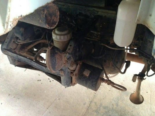 ขายรถบรรทุก 6 ล้อดัมพ์ ISUZU FRR 195 แรงม้า รถประกอบ ยาง 8.25 ราคา 650000