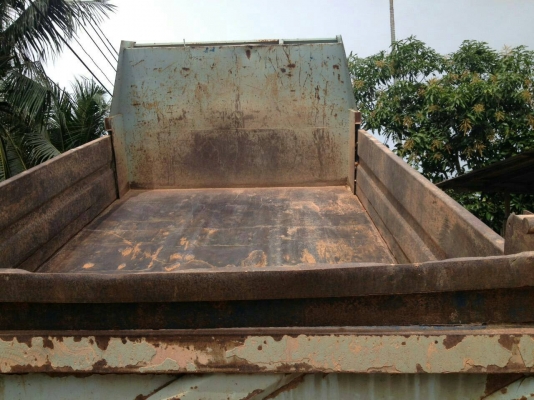 ขายรถบรรทุก 6 ล้อดัมพ์ ISUZU FRR 195 แรงม้า รถประกอบ ยาง 8.25 ราคา 650000