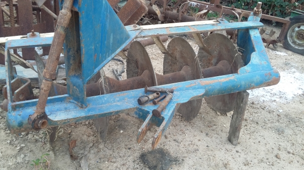 จัดส่งเสี่ยจาก จ.กำแพงเพชร ขายผาน5 สภาพพร้อมใช้งาน สวยๆ เดิม จัดส่งเสี่ยจาก จ.กำแพงเพชร ขายผาน5 สภาพพร้อมใช้งาน สวยๆ เดิม