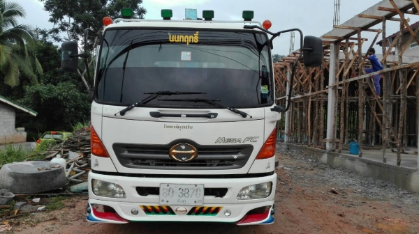 ขายรถบรรทุก 6 ล้อติดเครน HINO FC4J 165 แรงม้าปี 2548 ติดเครน TONADO 3.6 ตัน 5 ปลอก 4 ชัก ไมล์ 141187 กม.ราคา 950000