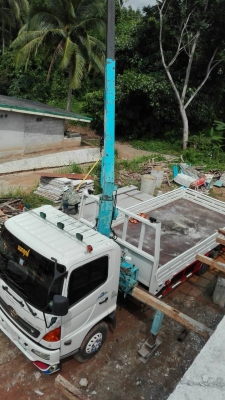 ขายรถบรรทุก 6 ล้อติดเครน HINO FC4J 165 แรงม้าปี 2548 ติดเครน TONADO 3.6 ตัน 5 ปลอก 4 ชัก ไมล์ 141187 กม.ราคา 950000