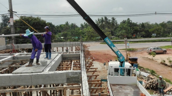 ขายรถบรรทุก 6 ล้อติดเครน HINO FC4J 165 แรงม้าปี 2548 ติดเครน TONADO 3.6 ตัน 5 ปลอก 4 ชัก ไมล์ 141187 กม.ราคา 950000