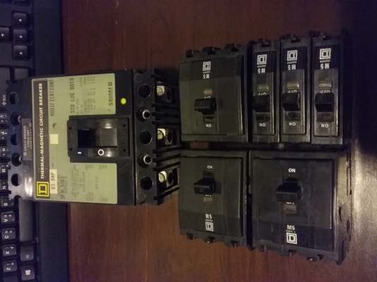 เมนเบรคเกอร์และลูกย่อยsquare d พร้อมใช้ made in usa.