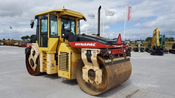 ขายรถบด เบรคดาวน์ ขนาด 10 ตัน  Dynapac CC422HF  เก่ายุโรป