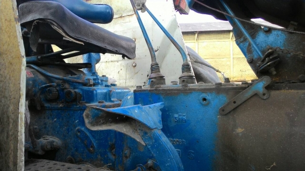 ขายรถไถฟอร์ดเพลาเดียวไม่มีเครื่องมือตามสภาพเครื่องติดวิ่งได้ ขายรถไถฟอร์ดเพลาเดียวไม่มีเครื่องมือตามสภาพเครื่องติดวิ่งได้