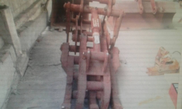 ขายหัวคีบ ขนาดรถ 120 สลักขนาด 65 มม. ขายราคา 28,000 บาท