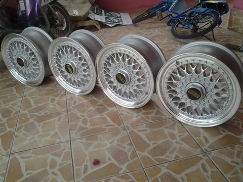 รังผึ้ง 15กว้าง6.5 ล้อ 4รู100/114 ได้สองขนาดทำสีใหม่แล้ว