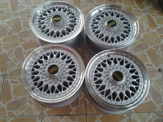 รังผึ้ง 15กว้าง6.5 ล้อ 4รู100/114 ได้สองขนาดทำสีใหม่แล้ว