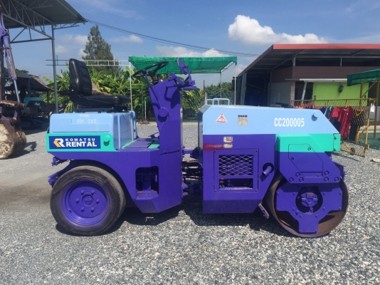 ขายรถบดKomatsuรุ่นJV25CW-2 หน้าเหล็กหลังยาง4เส้น นำเข้าญี่ปุ่น ไม่เคยใช้งานในไทยมีเอกสารพร้อมจดทะเบียน เอวอ่อน หนัก2.5ตันบดอัดสั่นสเทือนได้ สภาพดีพร้อมใช้งาน