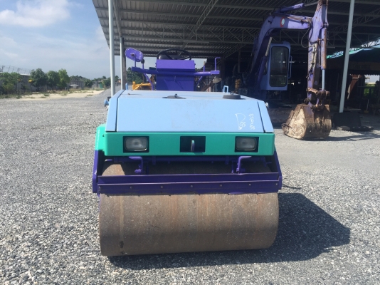 ขายรถบดKomatsuรุ่นJV25CW-2 หน้าเหล็กหลังยาง4เส้น นำเข้าญี่ปุ่น ไม่เคยใช้งานในไทยมีเอกสารพร้อมจดทะเบียน เอวอ่อน หนัก2.5ตันบดอัดสั่นสเทือนได้ สภาพดีพร้อมใช้งาน