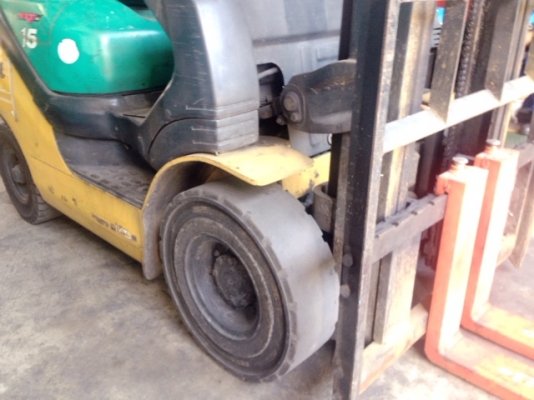 รถฟอร์คลิฟต์ 1.5 ตัน Komatsu FG15T-20#663083 แก๊ส LPG สนใจโทร. 080-6565422 (หนิง)