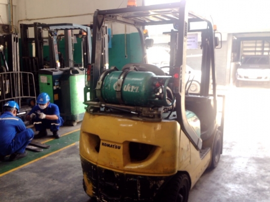 รถฟอร์คลิฟต์ 1.5 ตัน Komatsu FG15T-20#663083 แก๊ส LPG สนใจโทร. 080-6565422 (หนิง)
