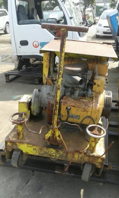 ขายเครื่องปูยางแบบเดินตาม ราคา 28,000 บาท