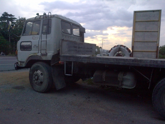 ขายรถสิบล้อเพลาเดียวHINO 165 แรง เครื่อง EH700  ยาว 6 เมตร ราคา 370000 บาท ไฟแนนท์จัด 300000 บาทโทร 0906208746