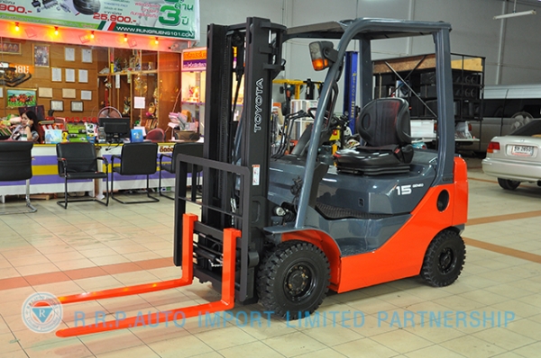 ขายรถโฟล์คลิฟท์มือสอง TOYOTA รุ่น 8FG15-10022 ราคา 245,000 บาท นำเข้าจากประเทศญี่ปุ่น 100\% ไม่เคยใช้งานในไทย