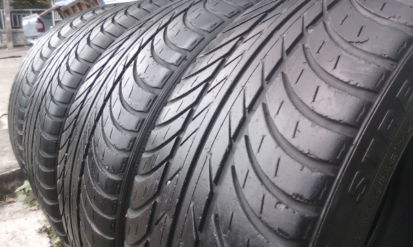 ยาง Blue streak 225/40/18