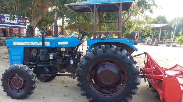 ขายรถไถแชมป์ 354 โฟวิน 4&times;4 35 แรง พวงมาลัยพาวเวอร์ พร้อมโรตารี่ พร้อมใช้งาน