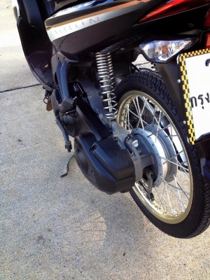 ขาย Nouvo Elegance 135 สีขาวดำ 16900฿