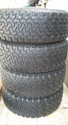 ขายยาง bf 265/70/16 จำนวน 1 ชุดครับ ขายยาง bf 265/70/16 จำนวน 1 ชุดครับ