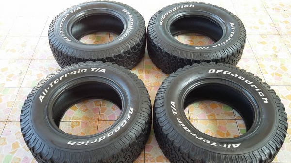 ขายยาง bf 265/70/16 จำนวน 1 ชุดครับ ขายยาง bf 265/70/16 จำนวน 1 ชุดครับ