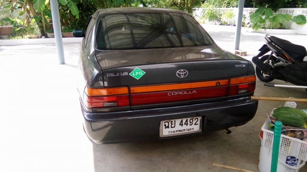 ขายด่วน TOYOTA COROLLA สามห่วง AUTO ผู้หญิงใช้มือเดียว 85,000