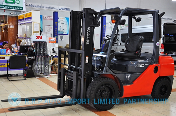 ขายรถโฟล์คลิฟท์มือสอง TOYOTA รุ่น 8FG30-11283 ราคา 435,000 บาท นำเข้าจากประเทศญี่ปุ่น 100\% ไม่เคยใช้งานในไทย