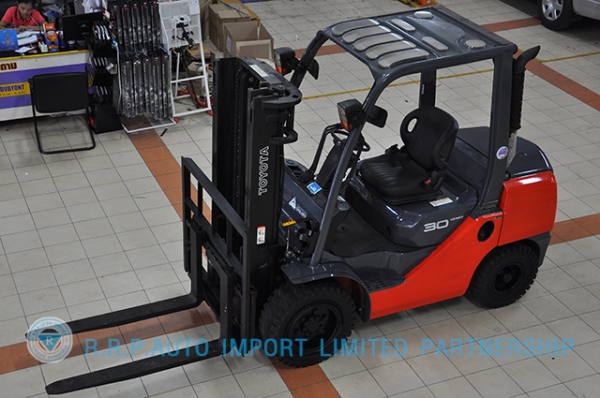 ขายรถโฟล์คลิฟท์มือสอง TOYOTA รุ่น 8FG30-11283 ราคา 435,000 บาท นำเข้าจากประเทศญี่ปุ่น 100\% ไม่เคยใช้งานในไทย