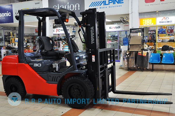 ขายรถโฟล์คลิฟท์มือสอง TOYOTA รุ่น 8FG30-11283 ราคา 435,000 บาท นำเข้าจากประเทศญี่ปุ่น 100\% ไม่เคยใช้งานในไทย