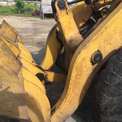 ขายรถตักมือ 2 ยี่ห้อ komatsu