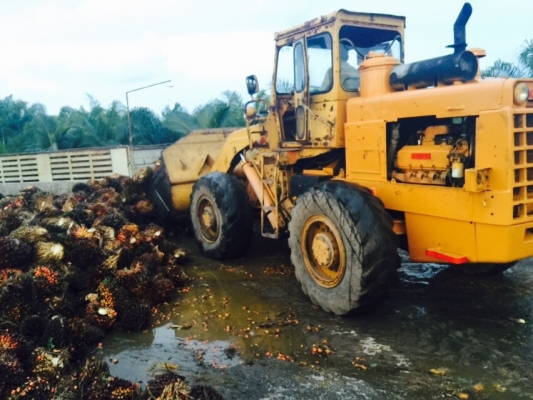 ขายรถตักมือ 2 ยี่ห้อ komatsu