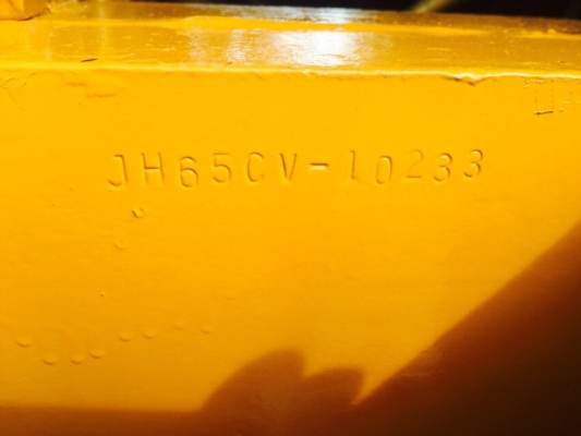 ขายรถตักมือ 2 ยี่ห้อ komatsu