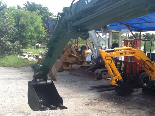แบคโฮyanmar ya40-5 สภาพดีพร้อมใช้เพิ่งเข้าจากญี่ปุ่น มีสายหัวเจาะด้วยครับ