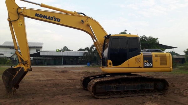 Komatsu   PC200-7 ไมล์ 2,000/เหมือนใหม่แกะกล่อง เอกสารใบแจ้งจำหน่ายครับ