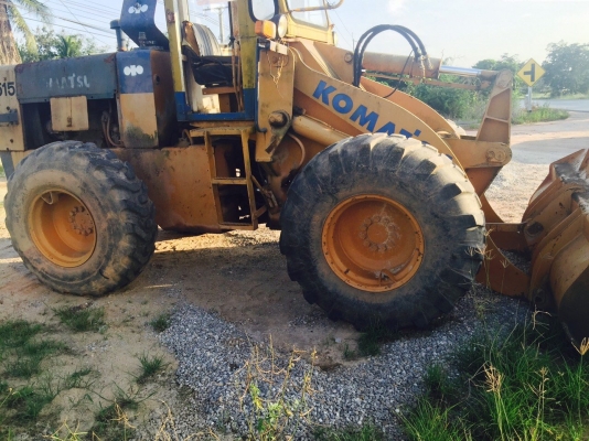 ขายรถตักมือ 2 ยี่ห้อ komatsu