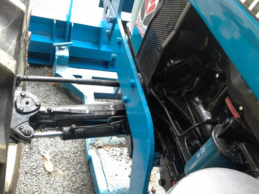 ขายรถไถฟอดร์ AT 90 แรงคานนิวฮอแลนด้นหน้าผานสามเอกสารอินวอย