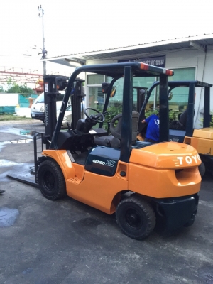 ขายรถโฟร์คลิฟท์  TOYOTA  7FD-25